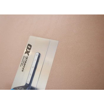 OX Pro UltraFlex Finishing Trowel - 405 x 110mm / 16\"