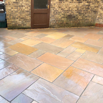 22mm Autumn Brown Sandstone 900x600